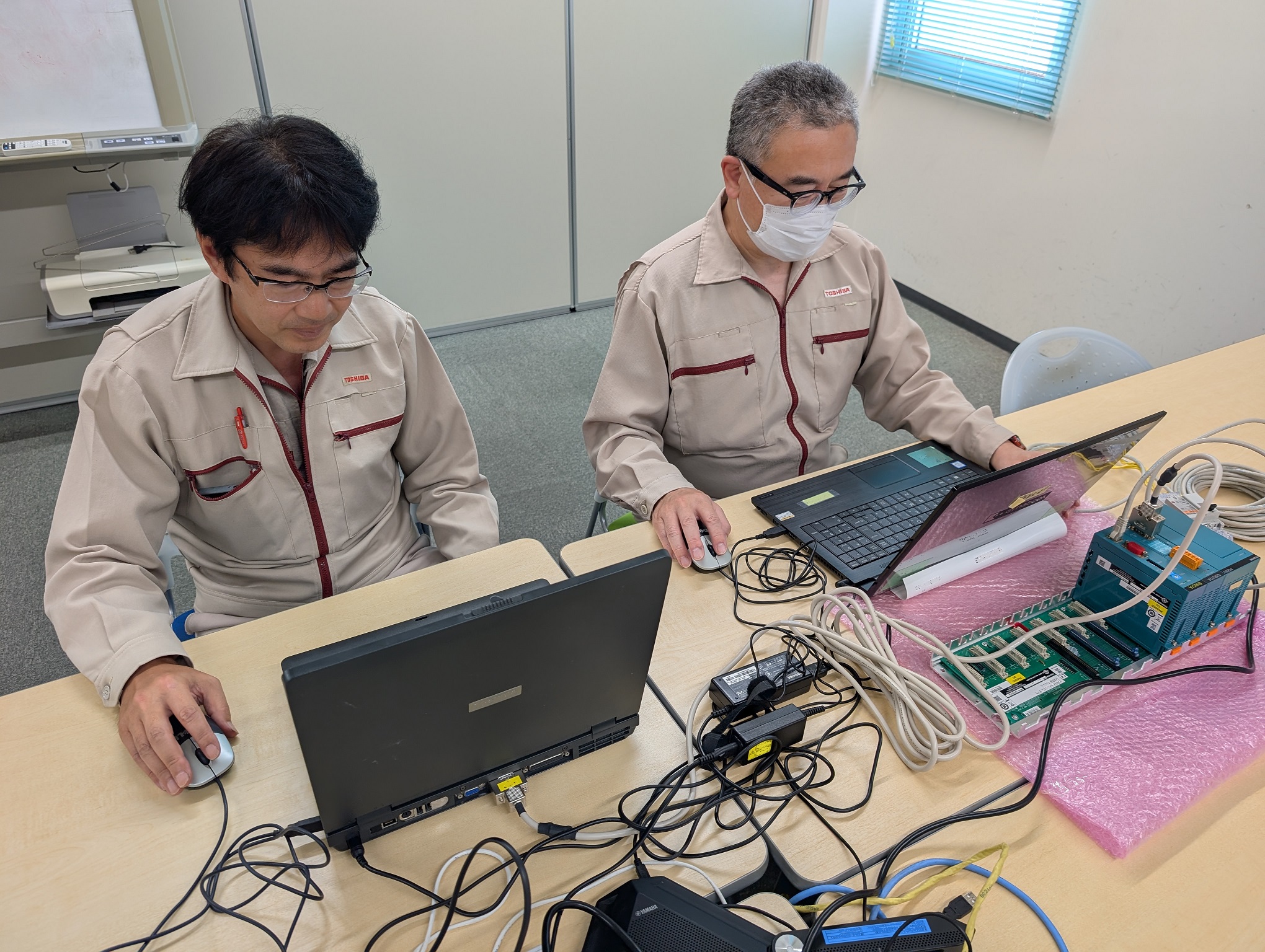 東芝システムテクノロジー株式会社様 PLCプロトコル変換ソフトウェア